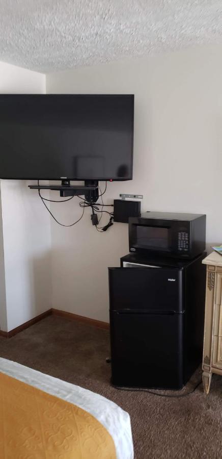 Deer Creek Motel Кембридж Экстерьер фото